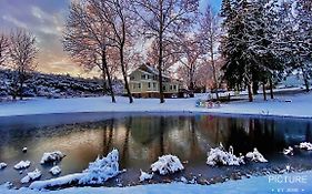 Wayside Inn Bed And Breakfast